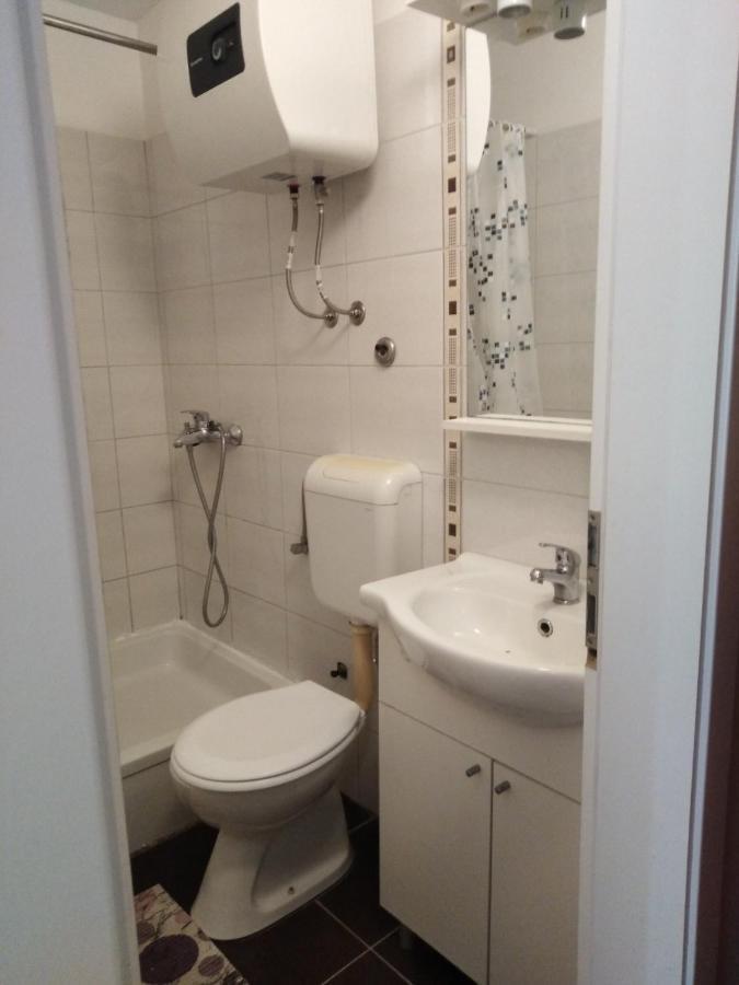 Apartments Melly ซาโอสโตรก ห้อง รูปภาพ